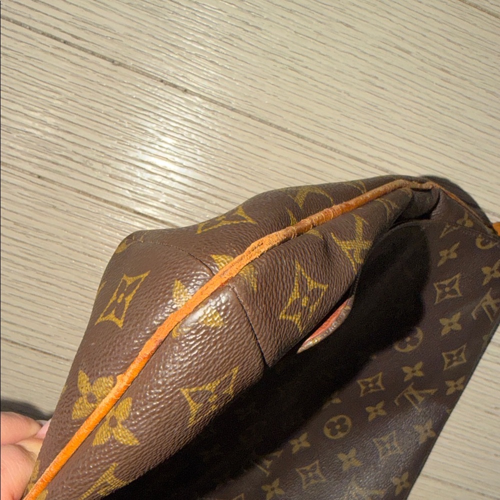 Authentic Louis Vuitton Dark Brown Monogram Musette Crossbody Bag - Picture 11 of 12